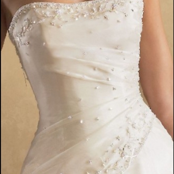 Maggie Soterro A-line Sweetheart Neck Corset Back Wedding Gown, Size 12, Ivory - Picture 2 of 3